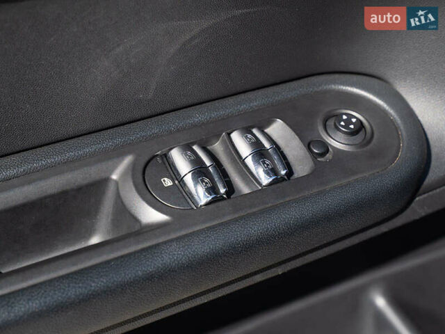 Міні Кантрімен 2019 у Одесі на Automoto.ua Сірий Міні Кантрімен, об'ємом двигуна 1.5 л та пробігом 89 тис. км за 22000 $, фото 26 на Automoto.ua