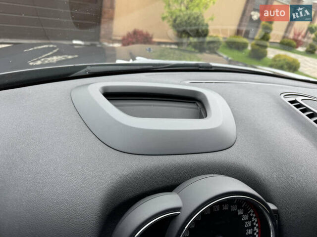 Мини Кантримен 2019 в Черновцах на Automoto.ua Серый Мини Кантримен, объемом двигателя 2 л и пробегом 107 тыс. км за 23900 $, фото 39 на Automoto.ua