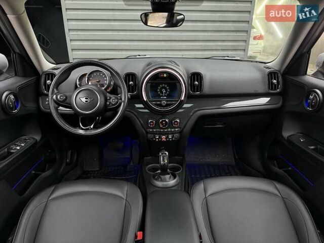 Сірий Міні Кантрімен, об'ємом двигуна 1.5 л та пробігом 101 тис. км за 18900 $, фото 14 на Automoto.ua