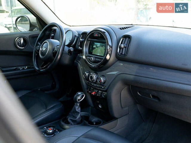 Міні Кантрімен 2019 у Одесі на Automoto.ua Сірий Міні Кантрімен, об'ємом двигуна 1.5 л та пробігом 89 тис. км за 22000 $, фото 24 на Automoto.ua