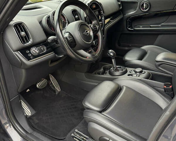 Мини Кантримен 2019 в Черновцах на Automoto.ua Серый Мини Кантримен, объемом двигателя 2 л и пробегом 107 тыс. км за 23900 $, фото 34 на Automoto.ua