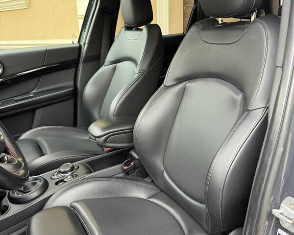 Мини Кантримен 2019 в Черновцах на Automoto.ua Серый Мини Кантримен, объемом двигателя 2 л и пробегом 107 тыс. км за 23900 $, фото 44 на Automoto.ua