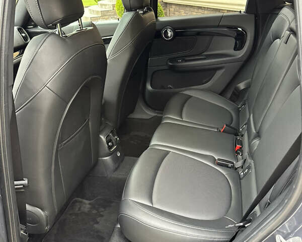 Мини Кантримен 2019 в Черновцах на Automoto.ua Серый Мини Кантримен, объемом двигателя 2 л и пробегом 107 тыс. км за 23900 $, фото 46 на Automoto.ua