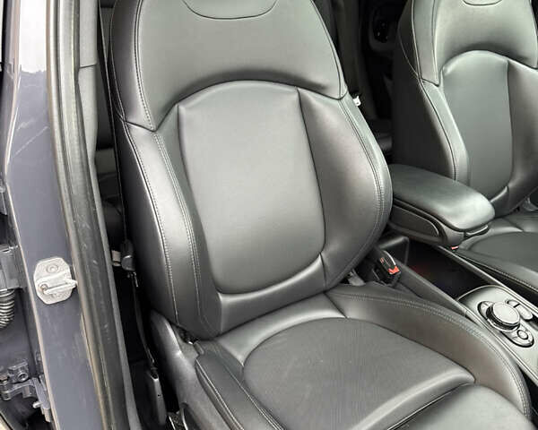 Мини Кантримен 2019 в Черновцах на Automoto.ua Серый Мини Кантримен, объемом двигателя 2 л и пробегом 107 тыс. км за 23900 $, фото 50 на Automoto.ua