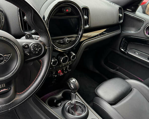 Мини Кантримен 2019 в Черновцах на Automoto.ua Серый Мини Кантримен, объемом двигателя 2 л и пробегом 107 тыс. км за 23900 $, фото 40 на Automoto.ua