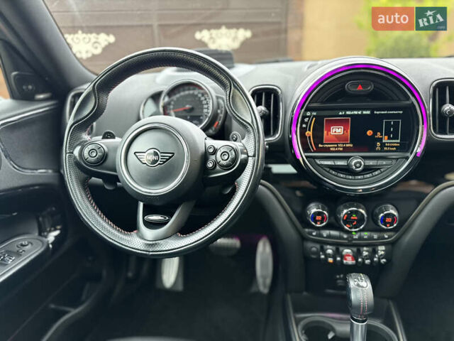 Мини Кантримен 2019 в Черновцах на Automoto.ua Серый Мини Кантримен, объемом двигателя 2 л и пробегом 107 тыс. км за 23900 $, фото 55 на Automoto.ua