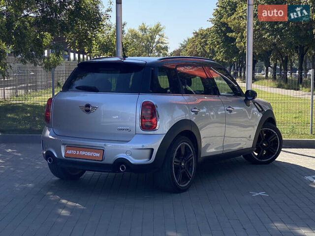 Сірий Міні Кантрімен, об'ємом двигуна 1.6 л та пробігом 148 тис. км за 10900 $, фото 5 на Automoto.ua