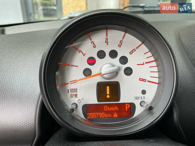 Сірий Міні Кантрімен, об'ємом двигуна 1.6 л та пробігом 255 тис. км за 9000 $, фото 13 на Automoto.ua