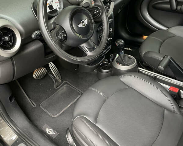 Серый Мини Кантримен, объемом двигателя 1.6 л и пробегом 255 тыс. км за 8800 $, фото 6 на Automoto.ua