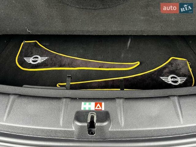Серый Мини Кантримен, объемом двигателя 2 л и пробегом 167 тыс. км за 12700 $, фото 42 на Automoto.ua