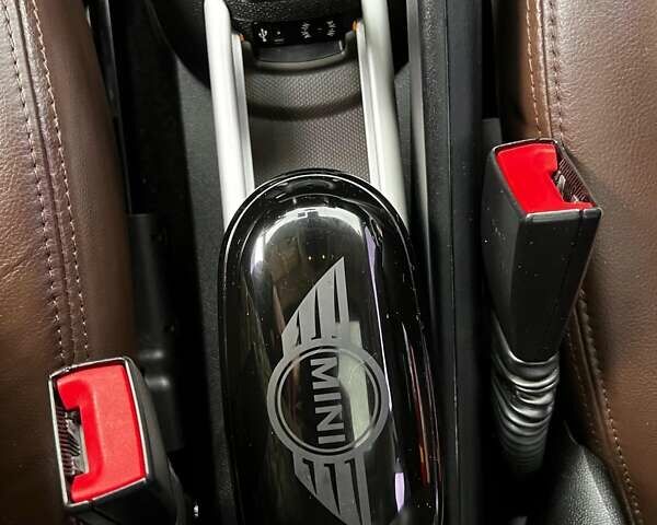 Серый Мини Кантримен, объемом двигателя 2 л и пробегом 167 тыс. км за 12700 $, фото 30 на Automoto.ua