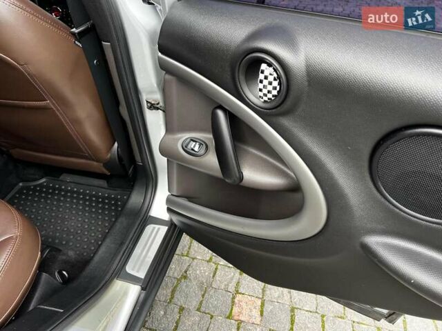 Серый Мини Кантримен, объемом двигателя 2 л и пробегом 167 тыс. км за 12700 $, фото 43 на Automoto.ua