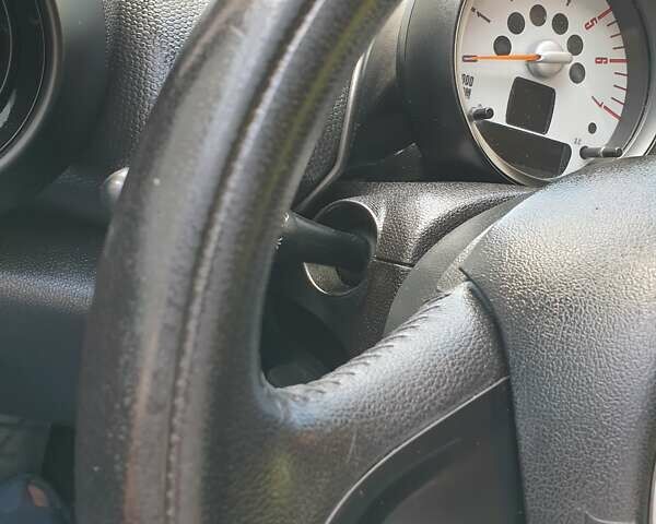 Сірий Міні Кантрімен, об'ємом двигуна 1.6 л та пробігом 243 тис. км за 12500 $, фото 27 на Automoto.ua