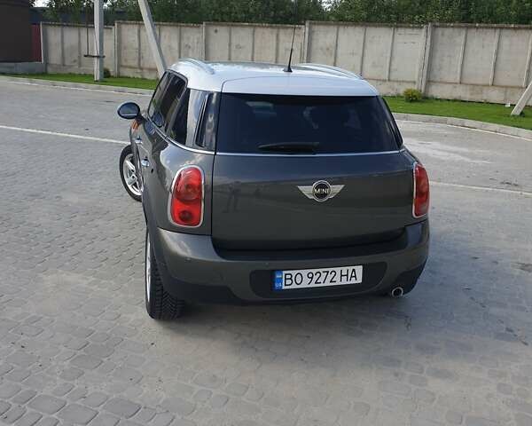 Сірий Міні Кантрімен, об'ємом двигуна 1.6 л та пробігом 243 тис. км за 12500 $, фото 3 на Automoto.ua