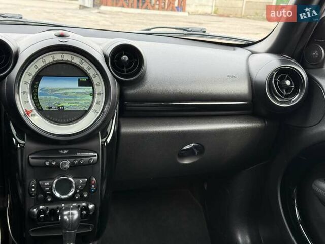 Серый Мини Кантримен, объемом двигателя 1.6 л и пробегом 125 тыс. км за 9500 $, фото 12 на Automoto.ua