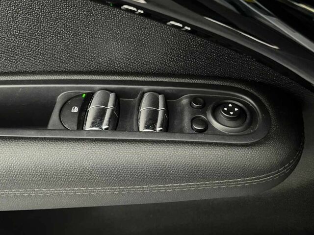 Сірий Міні Кантрімен, об'ємом двигуна 1.6 л та пробігом 115 тис. км за 11600 $, фото 22 на Automoto.ua