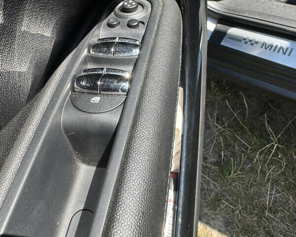 Серый Мини Кантримен, объемом двигателя 1.6 л и пробегом 227 тыс. км за 8800 $, фото 14 на Automoto.ua