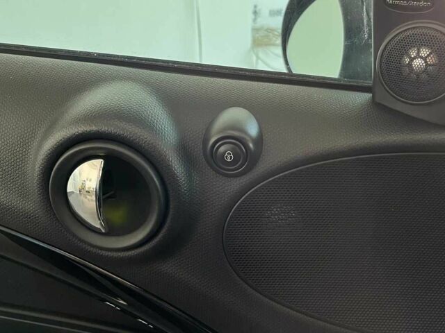 Сірий Міні Кантрімен, об'ємом двигуна 1.6 л та пробігом 115 тис. км за 11600 $, фото 21 на Automoto.ua