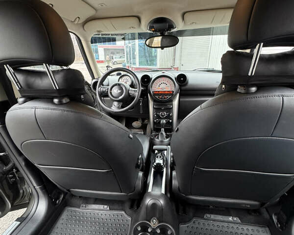 Сірий Міні Кантрімен, об'ємом двигуна 1.6 л та пробігом 98 тис. км за 12500 $, фото 23 на Automoto.ua