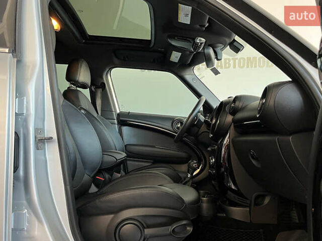 Серый Мини Кантримен, объемом двигателя 1.6 л и пробегом 115 тыс. км за 11600 $, фото 11 на Automoto.ua