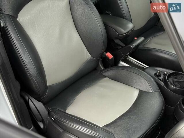 Серый Мини Кантримен, объемом двигателя 1.6 л и пробегом 125 тыс. км за 9500 $, фото 16 на Automoto.ua