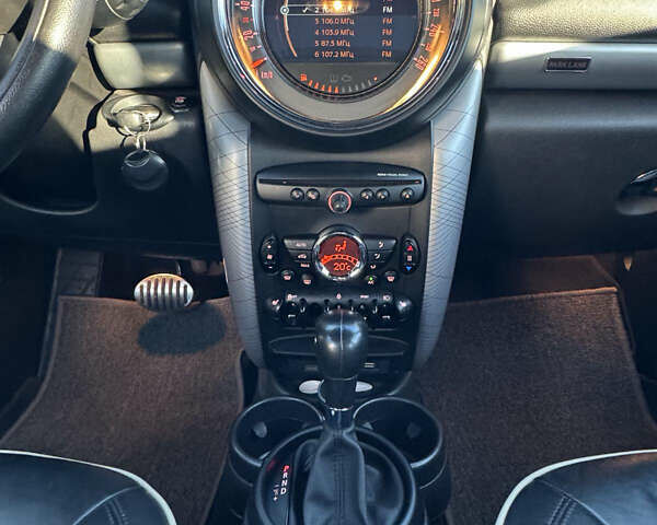 Серый Мини Кантримен, объемом двигателя 2 л и пробегом 133 тыс. км за 16500 $, фото 7 на Automoto.ua