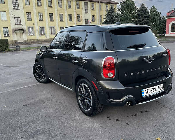 Серый Мини Кантримен, объемом двигателя 1.6 л и пробегом 154 тыс. км за 8400 $, фото 5 на Automoto.ua