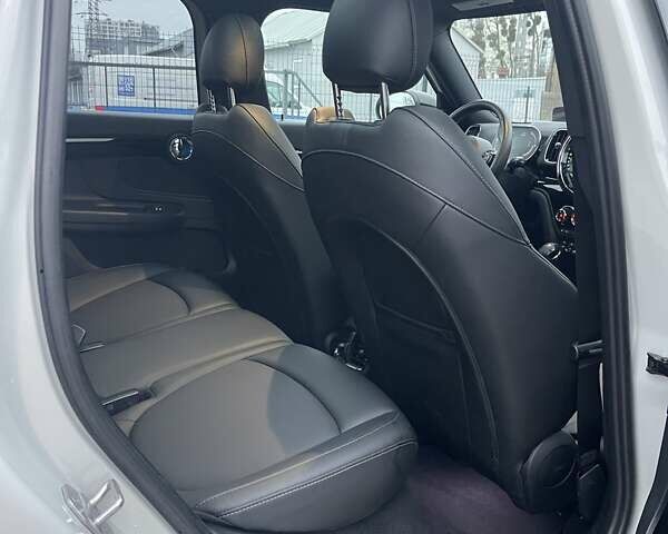 Серый Мини Кантримен, объемом двигателя 1.5 л и пробегом 44 тыс. км за 32000 $, фото 31 на Automoto.ua