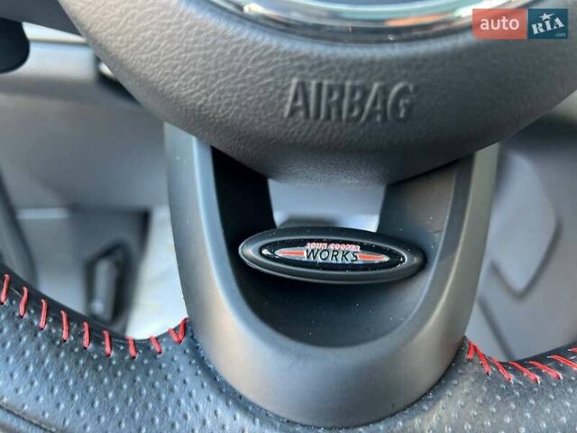 Сірий Міні Кантрімен, об'ємом двигуна 2 л та пробігом 57 тис. км за 25300 $, фото 37 на Automoto.ua