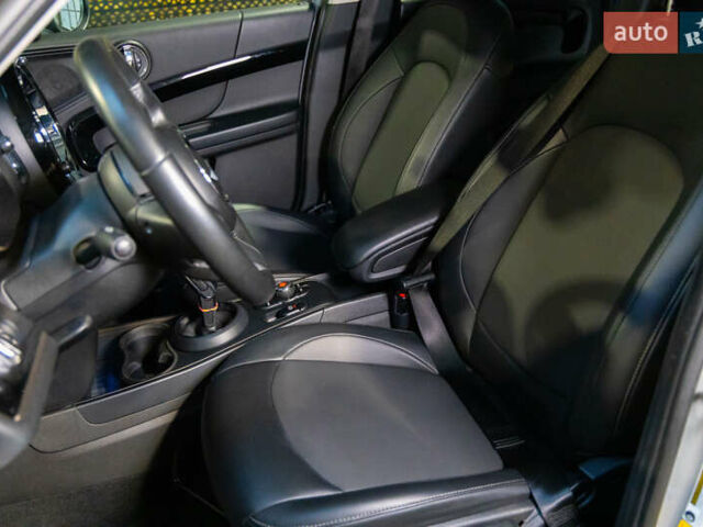 Серый Мини Кантримен, объемом двигателя 1.5 л и пробегом 55 тыс. км за 24500 $, фото 13 на Automoto.ua