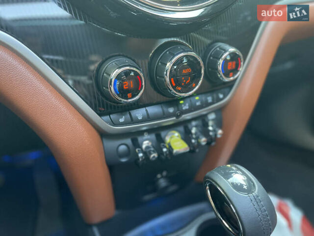 Серый Мини Кантримен, объемом двигателя 1.5 л и пробегом 25 тыс. км за 36500 $, фото 20 на Automoto.ua