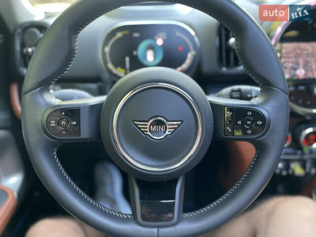 Серый Мини Кантримен, объемом двигателя 1.5 л и пробегом 25 тыс. км за 36500 $, фото 21 на Automoto.ua