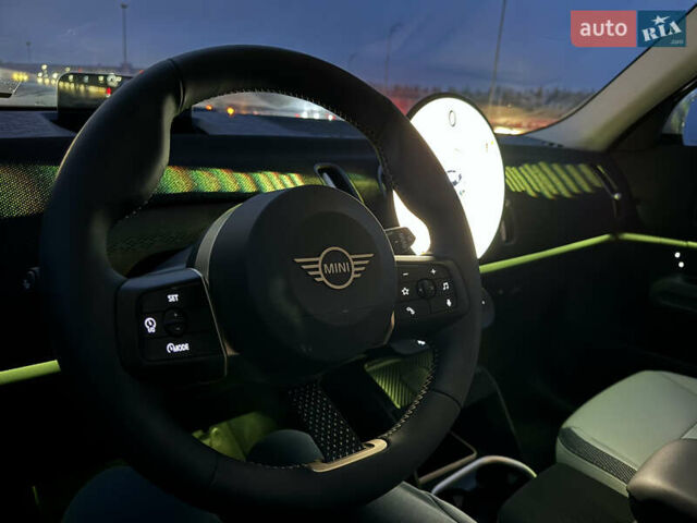 Сірий Міні Кантрімен, об'ємом двигуна 0 л та пробігом 17 тис. км за 41000 $, фото 24 на Automoto.ua