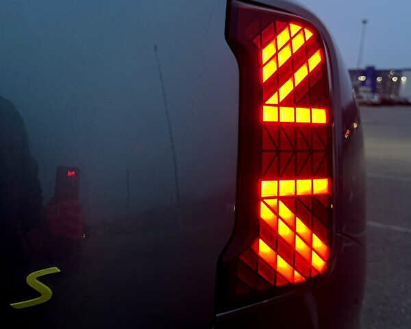 Сірий Міні Кантрімен, об'ємом двигуна 0 л та пробігом 17 тис. км за 41000 $, фото 11 на Automoto.ua