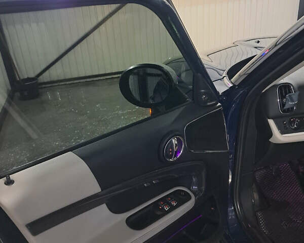 Синий Мини Кантримен, объемом двигателя 2 л и пробегом 189 тыс. км за 13500 $, фото 9 на Automoto.ua