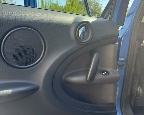 Синій Міні Кантрімен, об'ємом двигуна 1.6 л та пробігом 144 тис. км за 11000 $, фото 16 на Automoto.ua