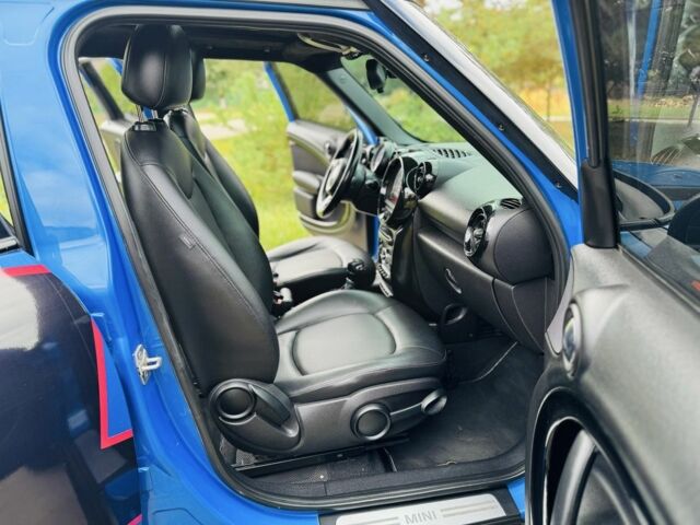 Мини Кантримен 2013 в Ромнах на Automoto.ua Синий Мини Кантримен, объемом двигателя 1.6 л и пробегом 87 тыс. км за 12500 $, фото 12 на Automoto.ua