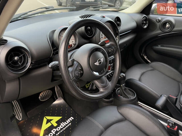 Мини Кантримен 2014 в Киеве на Automoto.ua Синий Мини Кантримен, объемом двигателя 1.6 л и пробегом 83 тыс. км за 10999 $, фото 18 на Automoto.ua