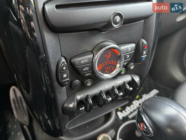 Мини Кантримен 2014 в Киеве на Automoto.ua Синий Мини Кантримен, объемом двигателя 1.6 л и пробегом 83 тыс. км за 10999 $, фото 24 на Automoto.ua