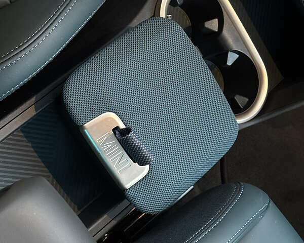 Синій Міні Кантрімен, об'ємом двигуна 0 л та пробігом 4 тис. км за 43000 $, фото 29 на Automoto.ua