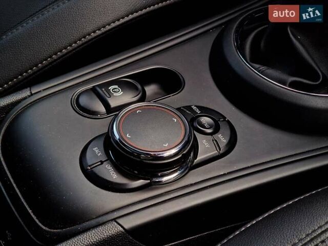 Зелений Міні Кантрімен, об'ємом двигуна 1.5 л та пробігом 92 тис. км за 18990 $, фото 52 на Automoto.ua