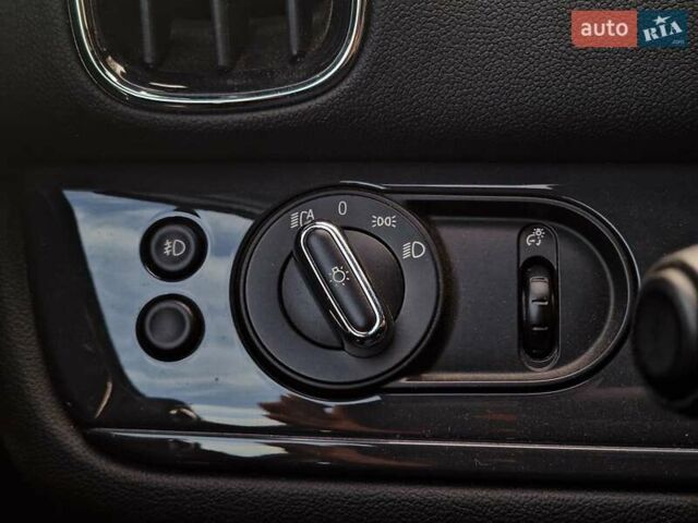 Зелений Міні Кантрімен, об'ємом двигуна 1.5 л та пробігом 92 тис. км за 18990 $, фото 58 на Automoto.ua