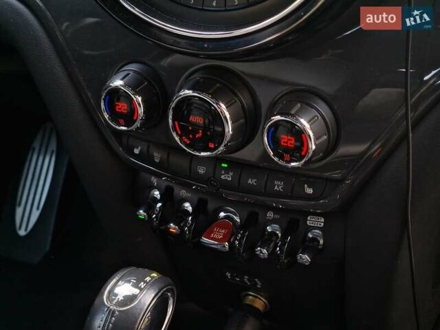 Зелений Міні Кантрімен, об'ємом двигуна 1.5 л та пробігом 92 тис. км за 18990 $, фото 51 на Automoto.ua