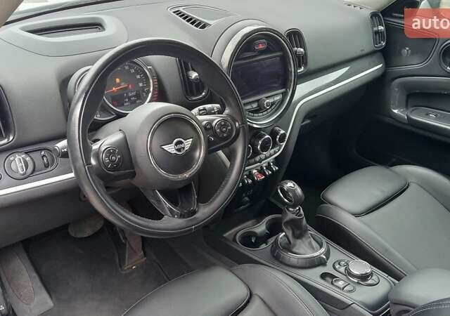 Зеленый Мини Кантримен, объемом двигателя 2 л и пробегом 112 тыс. км за 11970 $, фото 4 на Automoto.ua