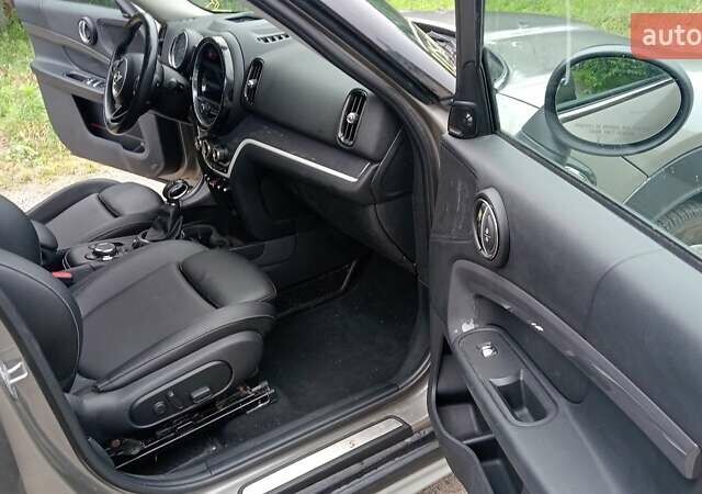 Зеленый Мини Кантримен, объемом двигателя 2 л и пробегом 112 тыс. км за 11970 $, фото 7 на Automoto.ua