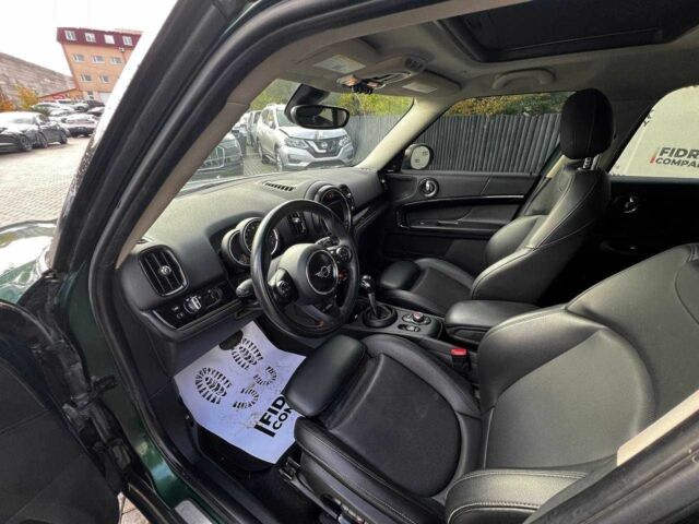 Зелений Міні Кантрімен, об'ємом двигуна 2 л та пробігом 267 тис. км за 10200 $, фото 4 на Automoto.ua