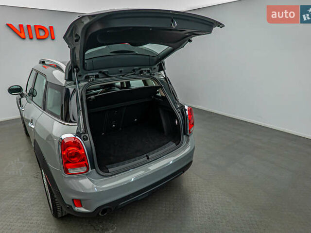 Зеленый Мини Кантримен, объемом двигателя 1.5 л и пробегом 141 тыс. км за 16868 $, фото 6 на Automoto.ua