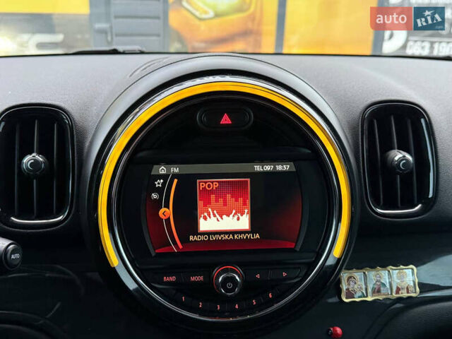 Зеленый Мини Кантримен, объемом двигателя 1.5 л и пробегом 72 тыс. км за 17500 $, фото 51 на Automoto.ua