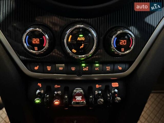 Зелений Міні Кантрімен, об'ємом двигуна 2 л та пробігом 40 тис. км за 27999 $, фото 18 на Automoto.ua