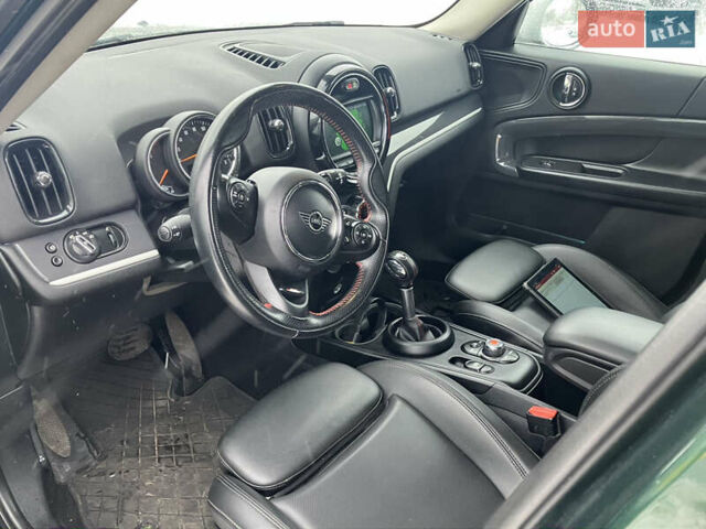 Зелений Міні Кантрімен, об'ємом двигуна 2 л та пробігом 104 тис. км за 21900 $, фото 8 на Automoto.ua